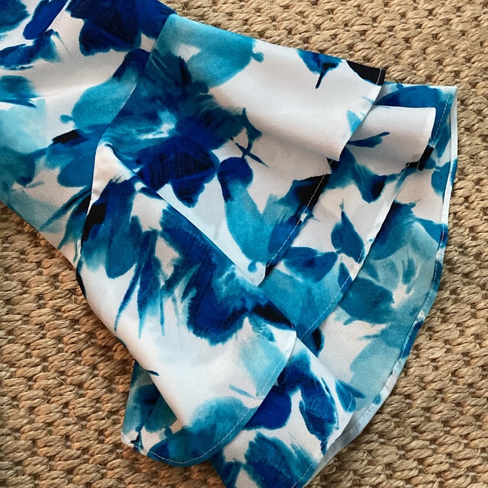 Karl Lagerfeld blouse. - Picture 2 of 5